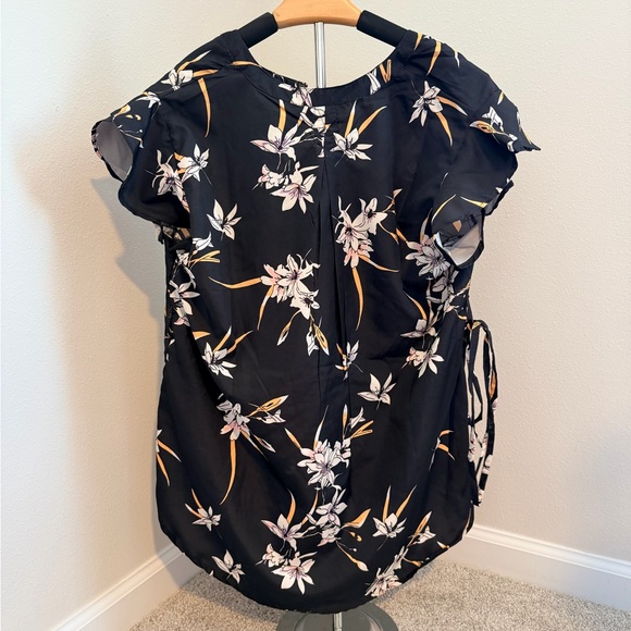 Times Two Maternity Black Floral Shirt – Size Large (NWT) - Picture 3 of 6